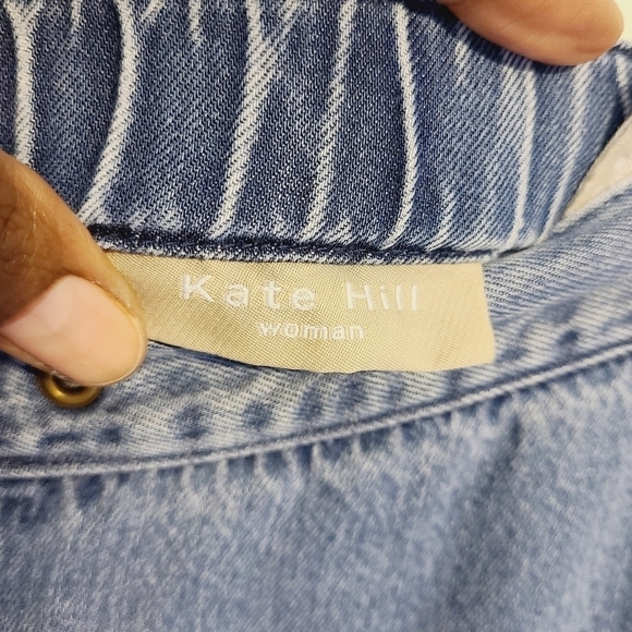 Kate Hill Woman | Lightweight Distressed Tencel Denim Jeans (Size 1X) - Picture 2 of 11